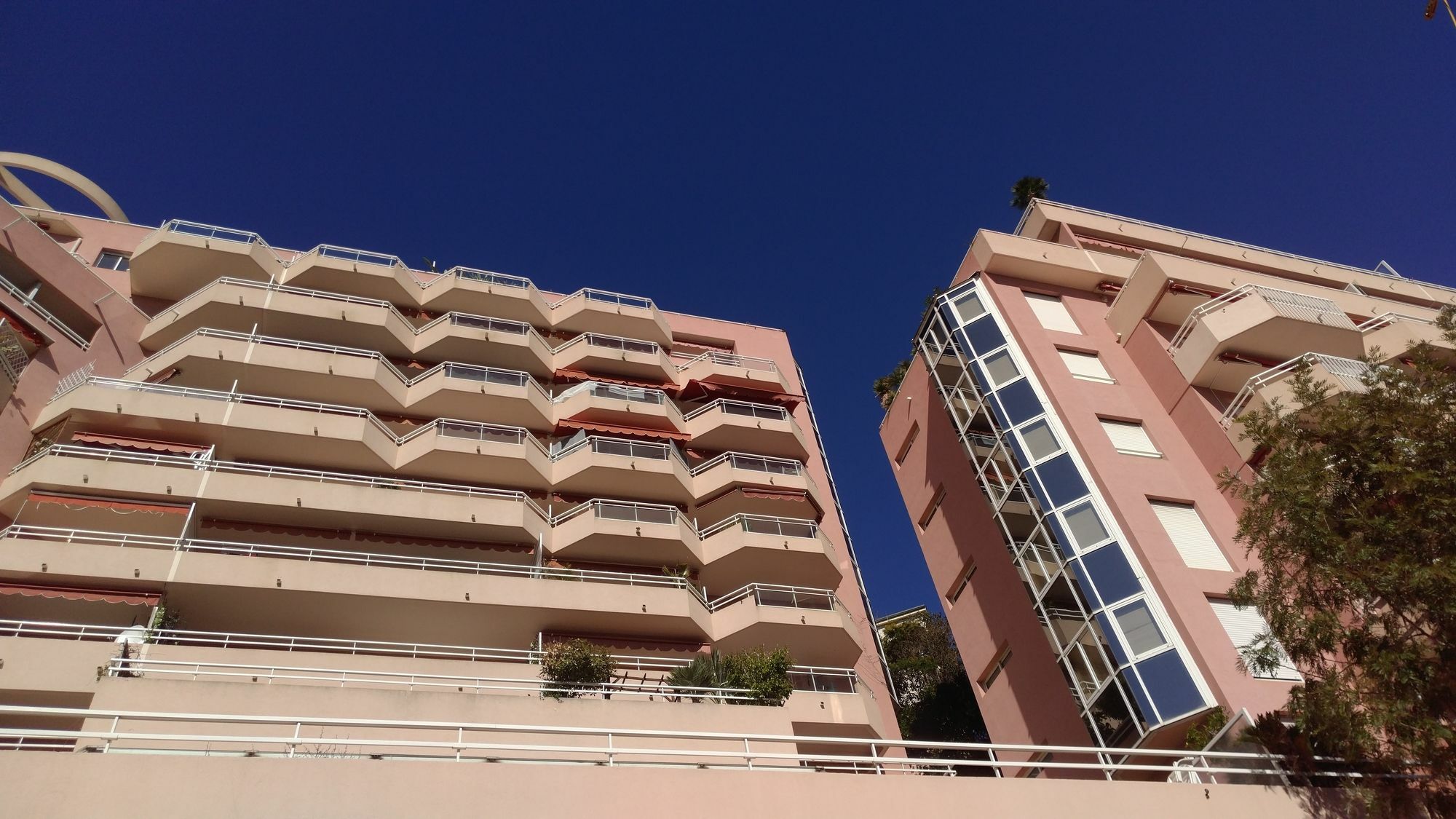 Monaco Pool Sea View Apartments 博索莱伊 外观 照片